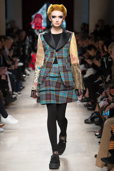 Look 26